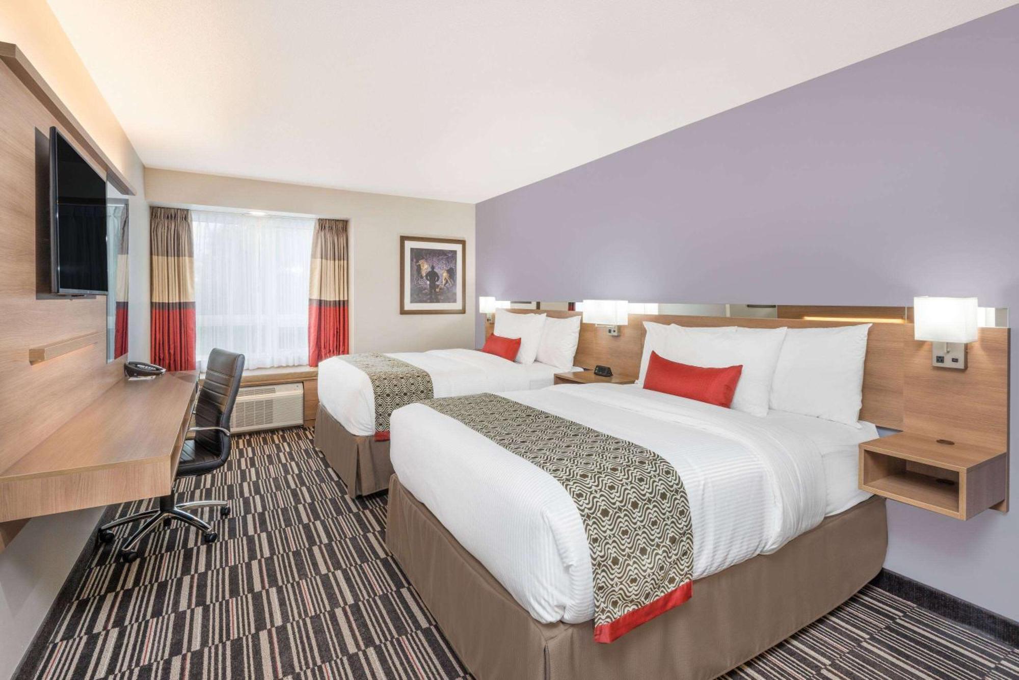 Microtel & By Wyndham Sudbury