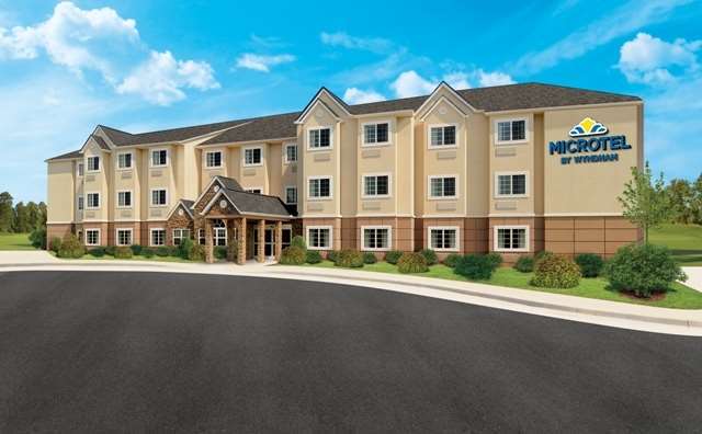Microtel & By Wyndham Hotel 3*