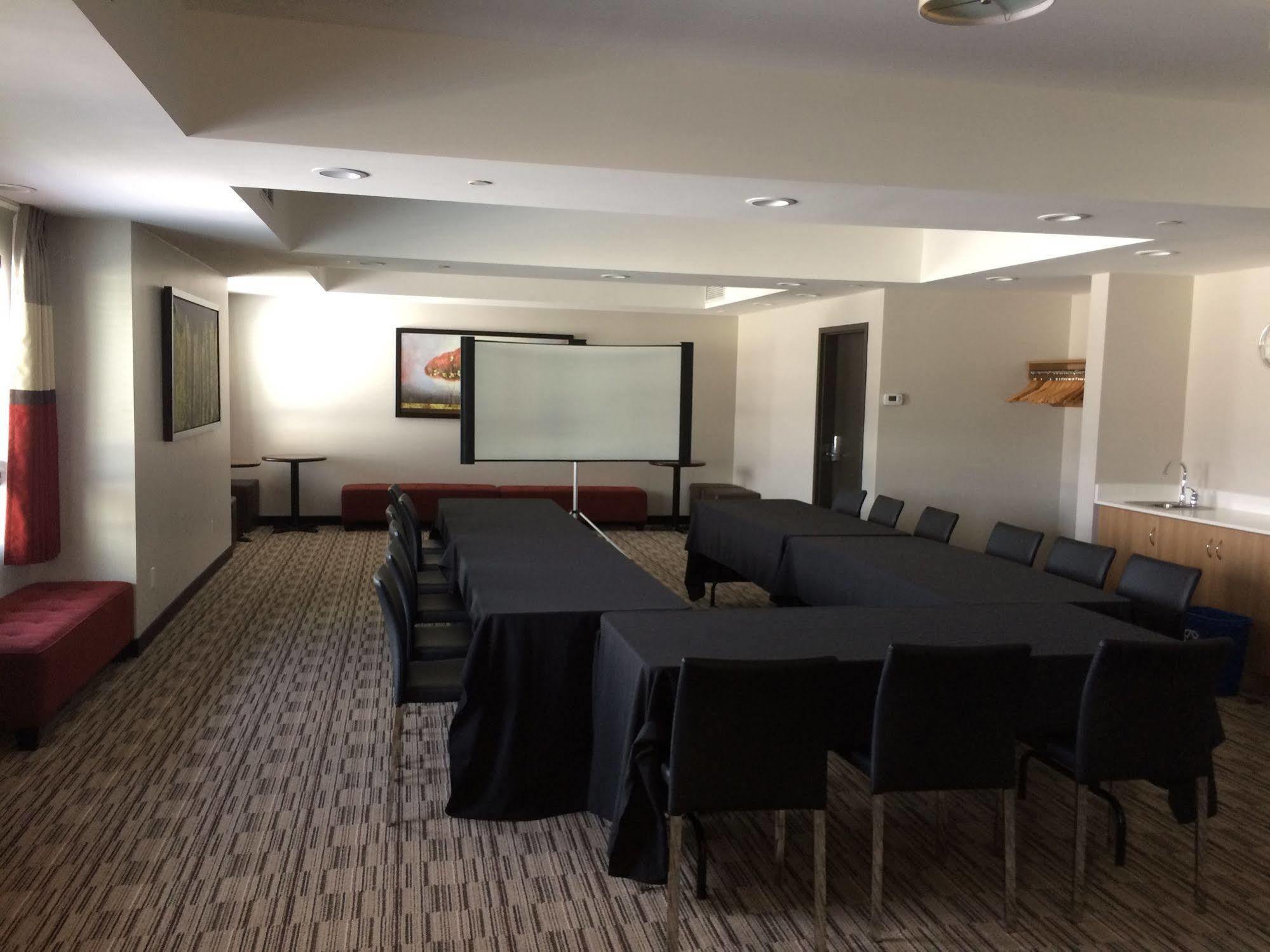 Microtel & By Wyndham Hotel Sudbury